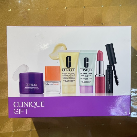 New Clinique 6 piece set! - Picture 2 of 5